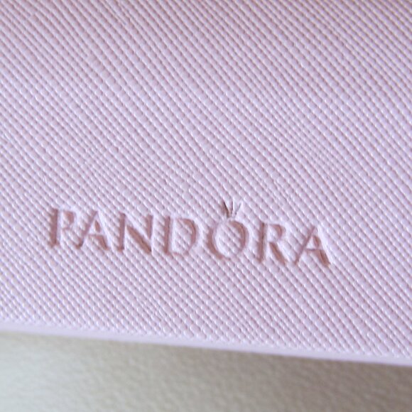 Pandora Travel Jewelry Box Roll Shape - Picture 5 of 11